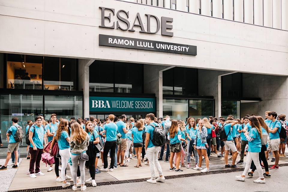 Высшая школа экономики и Школа права Esade (Испания) заключили соглашение об обмене студентами