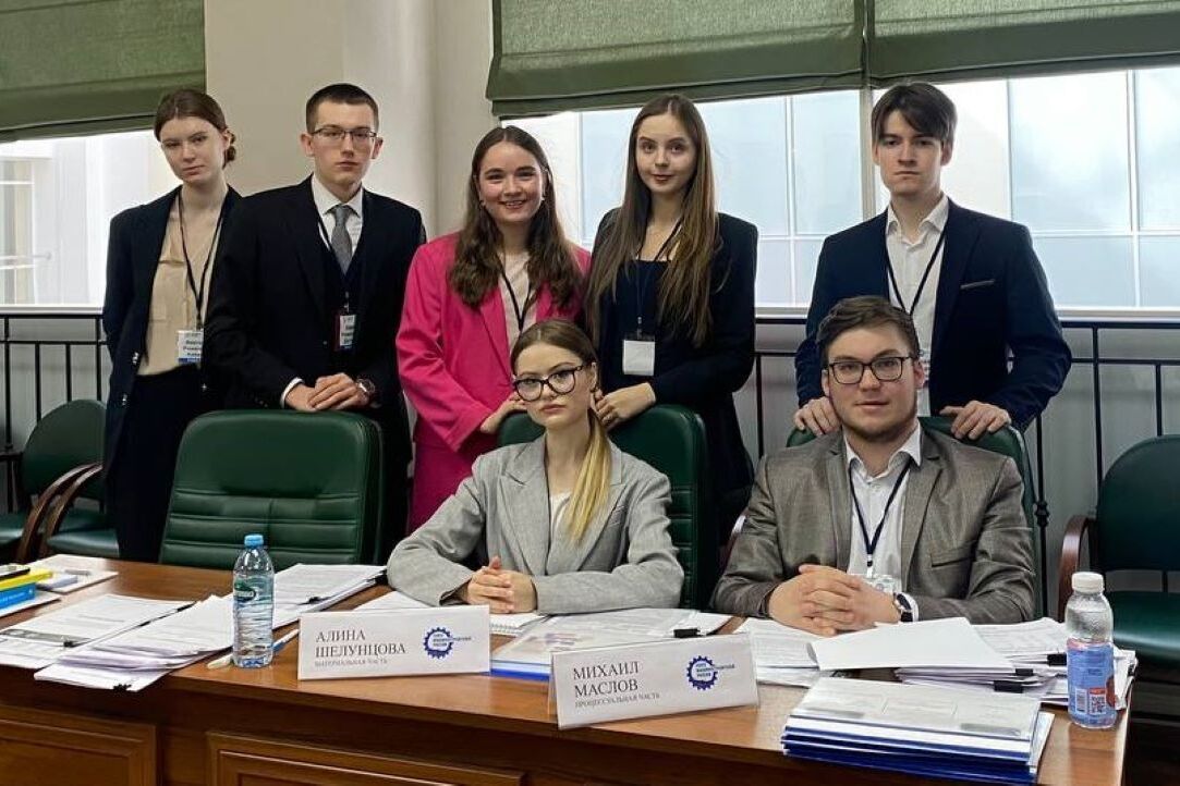 Команда НИУ ВШЭ победила в финале II Международного студенческого конкурса по третейскому разбирательству