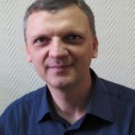Vadim E. Karastelev